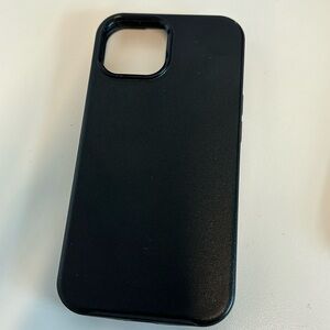 Otterbox symmetry iPhone 15 black